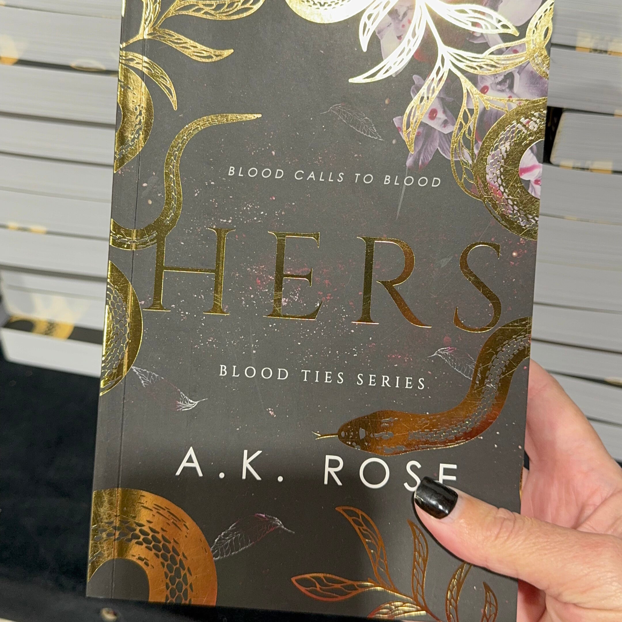 🖤 SCRATCHED & DENTED – Blood Ties Special Edition PAPERBACK Bundle (Books 1–9 + Foiled Bookmarks) 🖤